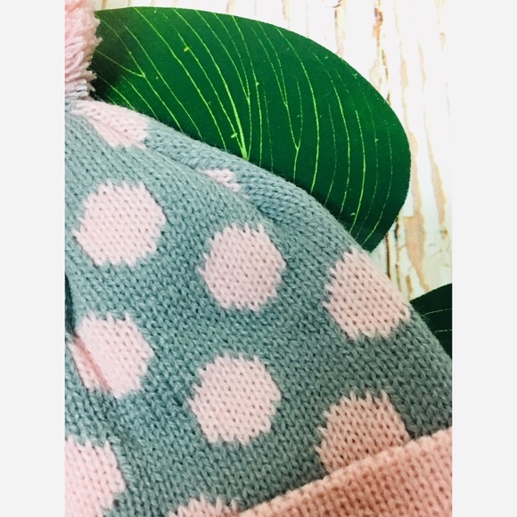 🌺SALE🌺New Disney Aristocats Marie Pom Beanie Hat - Picture 4 of 5